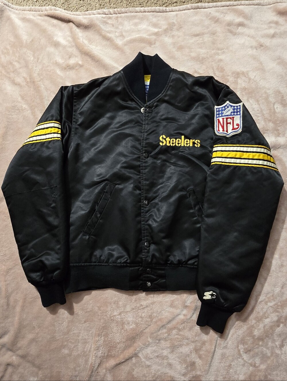 vintage Starter brand Pittsburgh Steelers Satin Jacket Snap-up Front